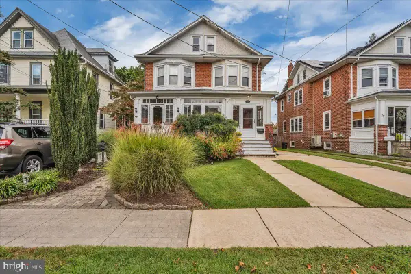 27 E Stiles Ave, COLLINGSWOOD, NJ 08108