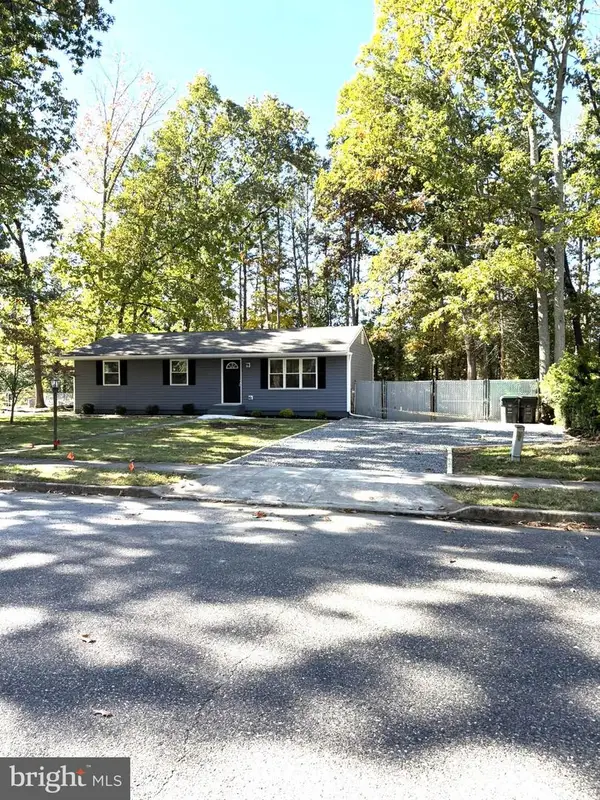 10 Alberts Ave, SICKLERVILLE, NJ 08081