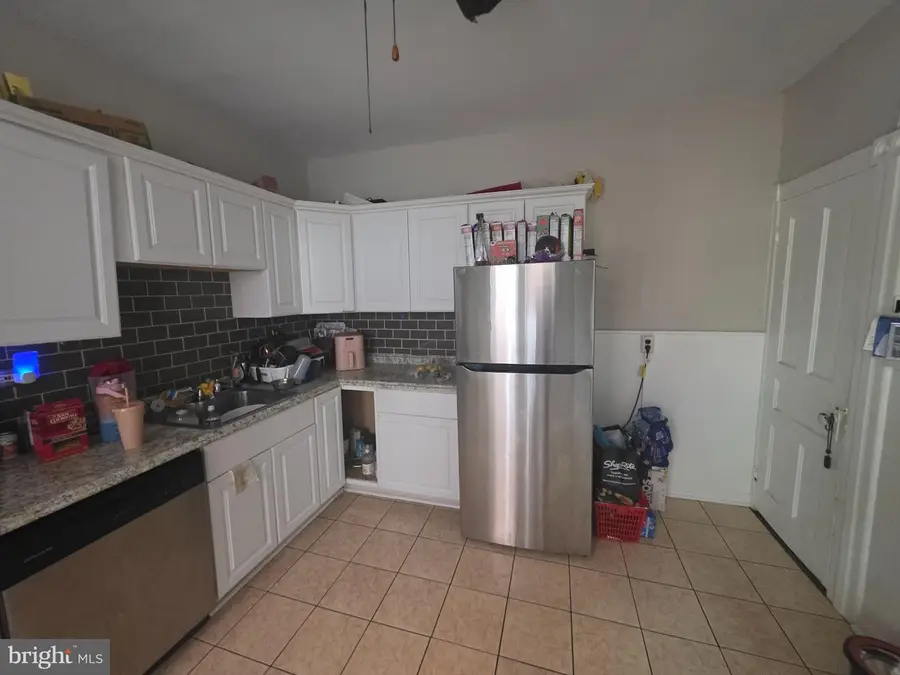 240 3rd St, Gloucester City, NJ 08030 - #3