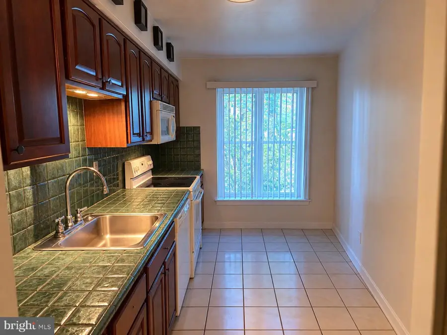 627 Jaeger Ct, Sicklerville, NJ 08081 - #3