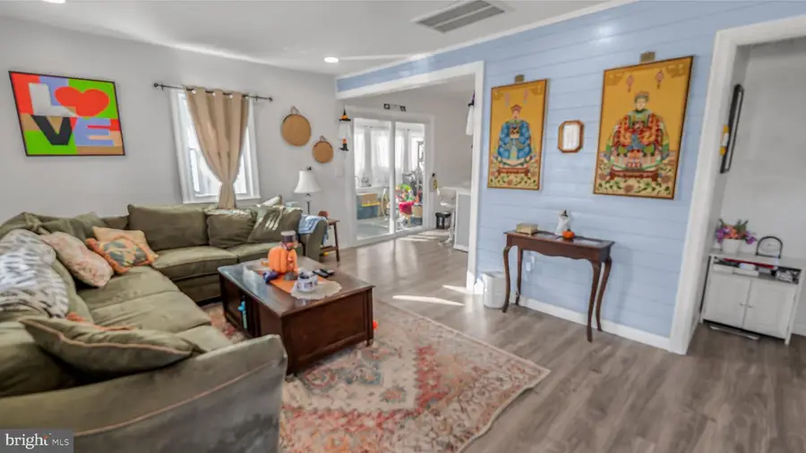 101 Oak Ave, Bellmawr, NJ 08031 - #3