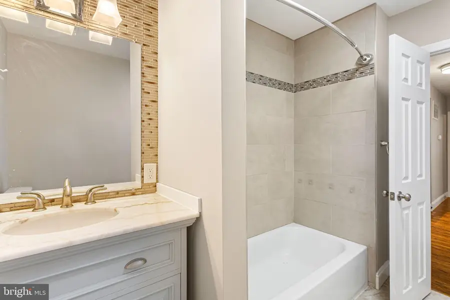 405 E Evesham Ave, Magnolia, NJ 08049 - #3