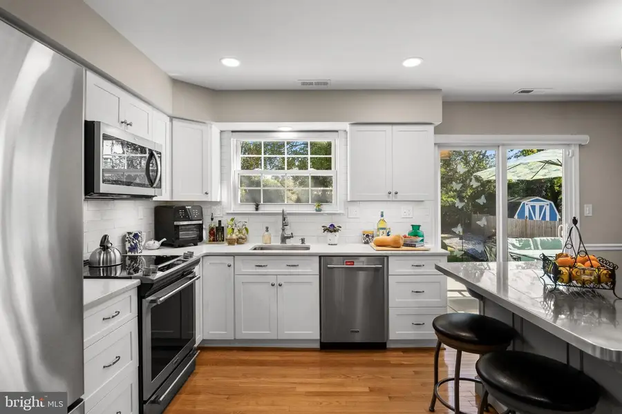 18 Woodmill Dr, Clementon, NJ 08021 - #3