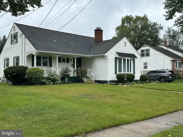 211 S Woodstock Drive Dr, CHERRY HILL, NJ 08034