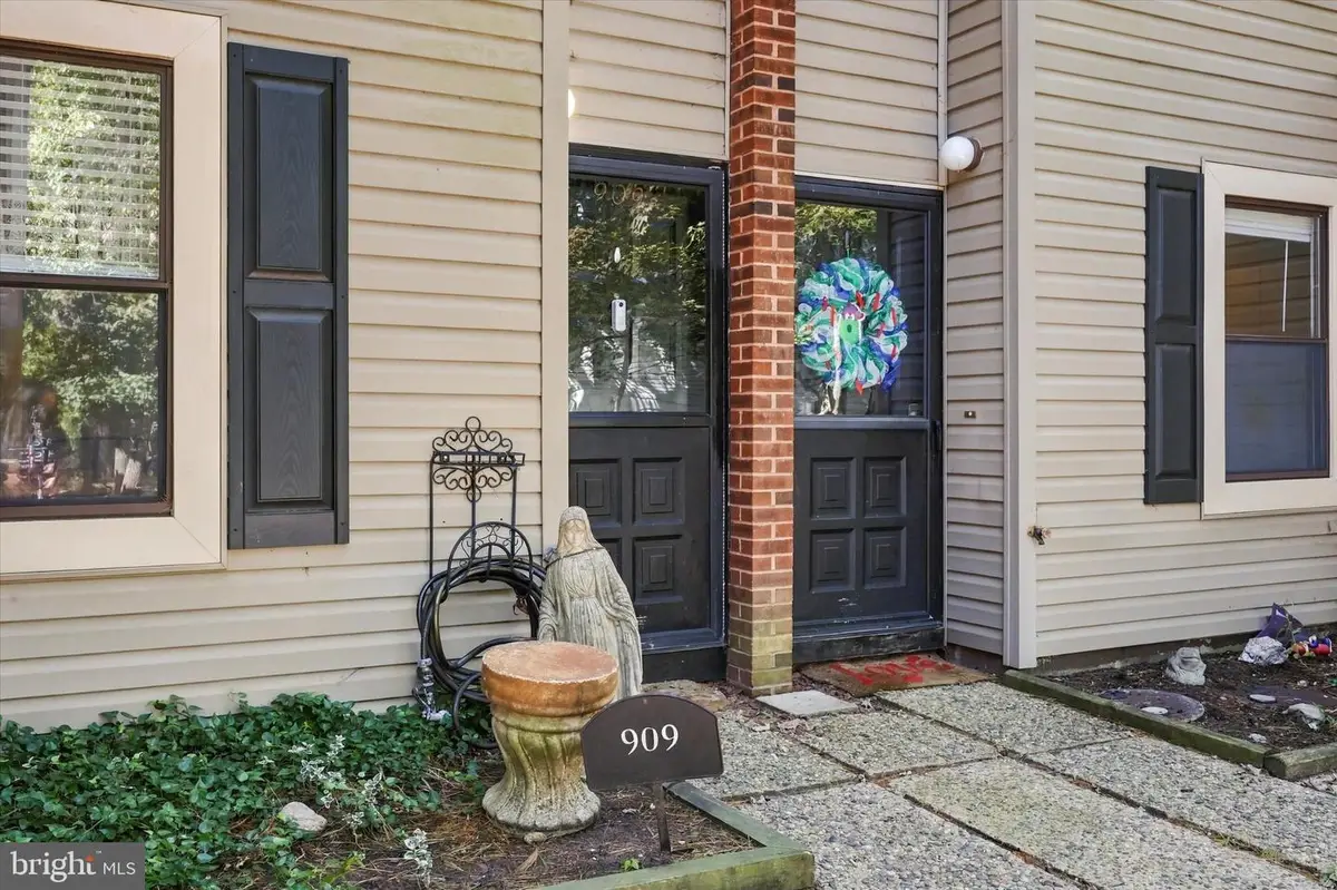 909 Bromley Est, Pine Hill, NJ 08021 - #1