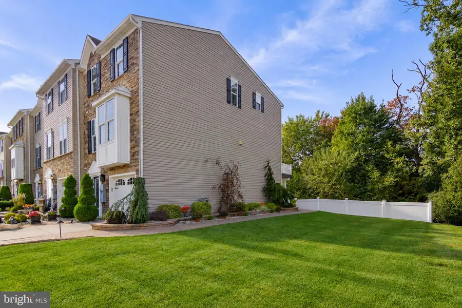 10 Village Green Ln, Sicklerville, NJ 08081 - #3