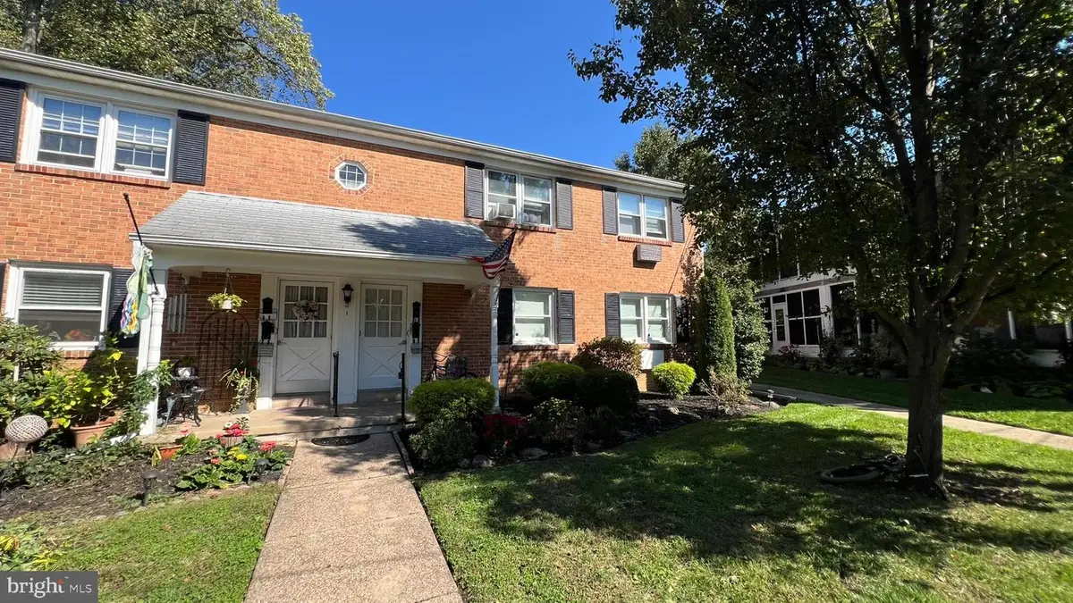 1 Beverly Ln #a, Stratford, NJ 08084 - #1