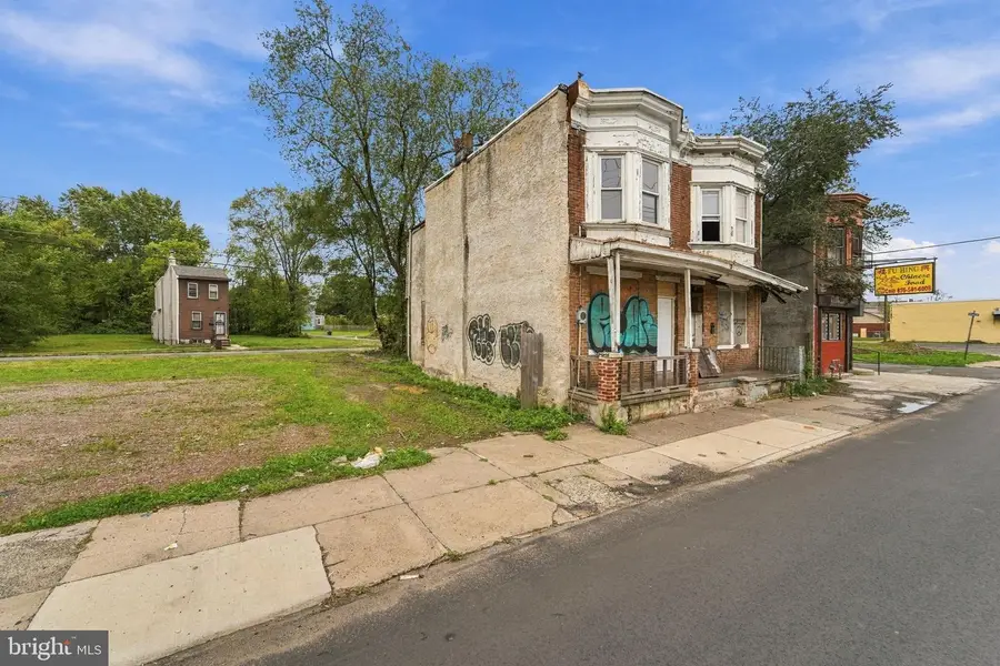966 Ferry Ave, Camden, NJ 08104 - #2