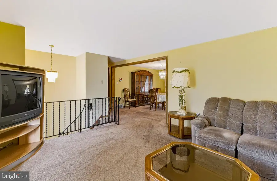 135 Sturbridge Dr, Sicklerville, NJ 08081 - #3