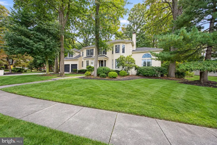 8 Yorkshire Dr, Voorhees, NJ 08043 - #3