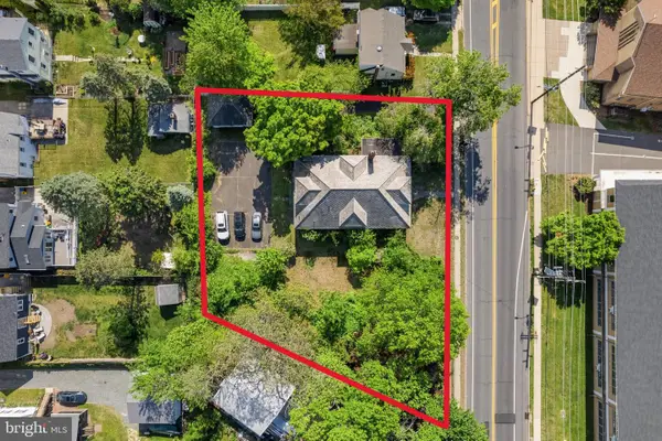 115 W Gloucester Pike, BARRINGTON, NJ 08007