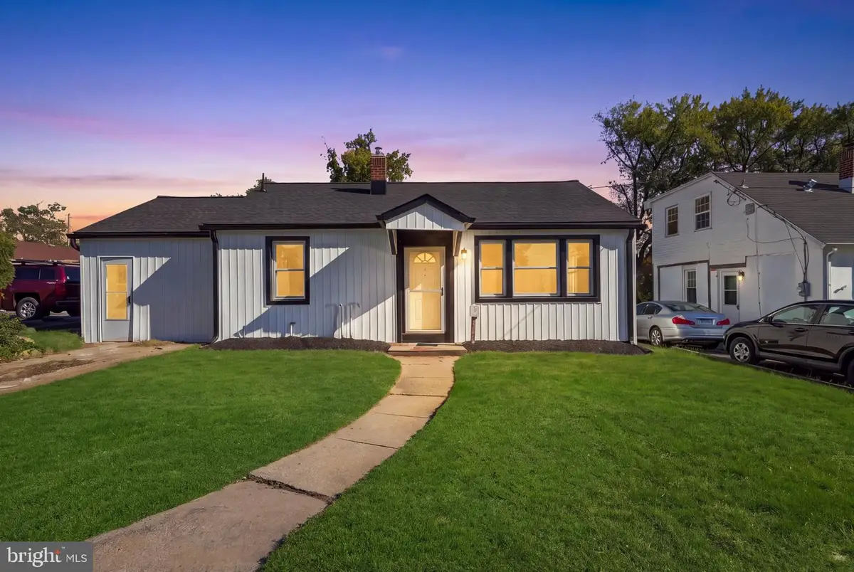 15 Sullivan Ave, Bellmawr, NJ 08031 - #1