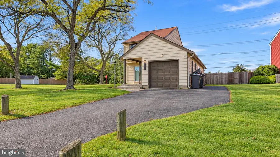 1 Honey Locust Ct, Blackwood, NJ 08012 - #2