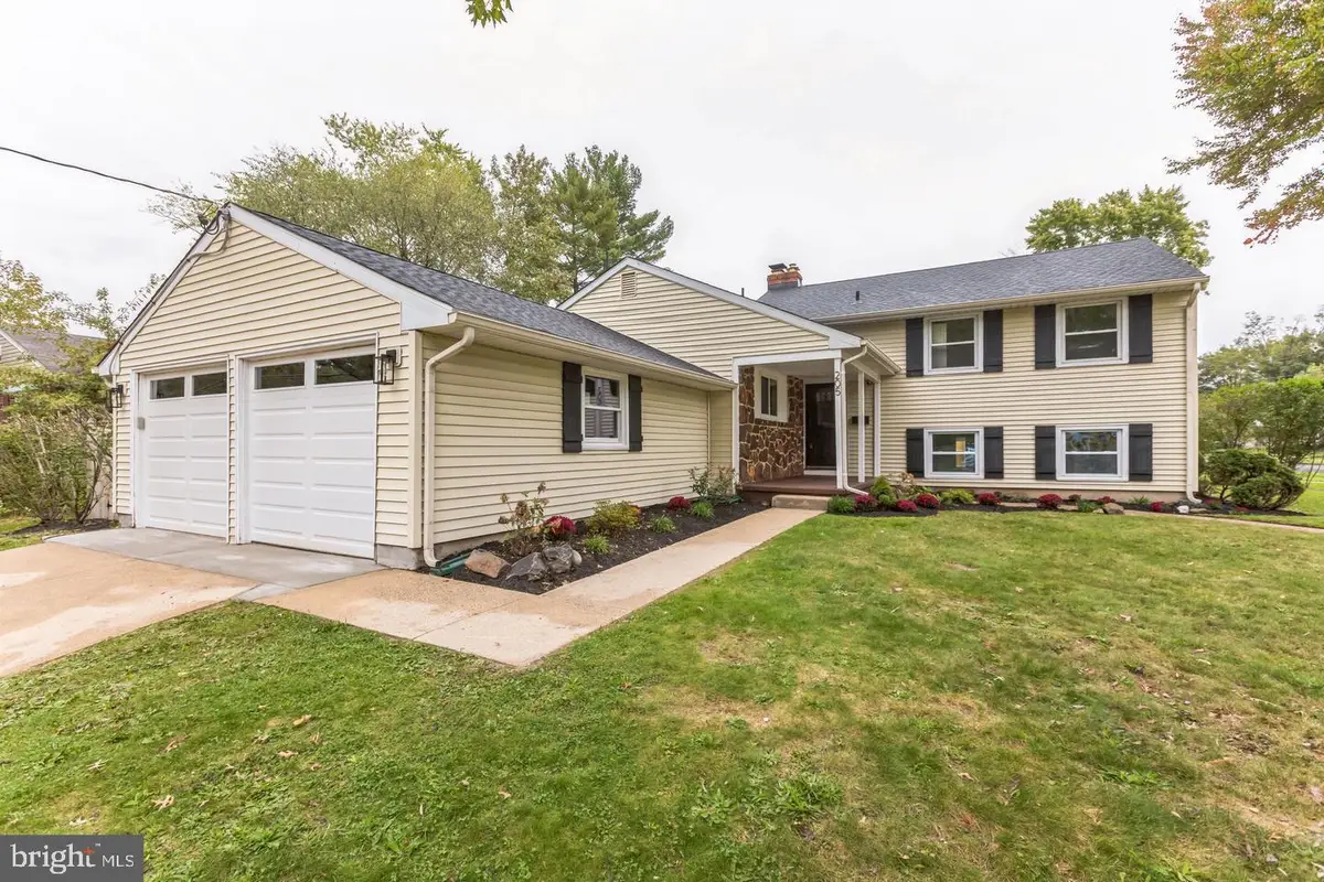 205 Barclay Ln, Cherry Hill, NJ 08034 - #1