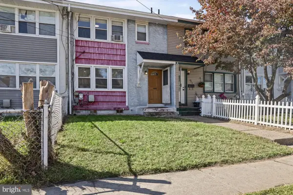 1032 Alcyon Dr, BELLMAWR, NJ 08031