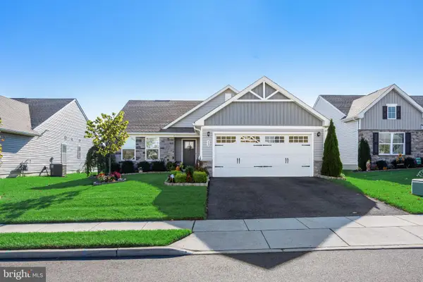 82 Senators Way, BERLIN, NJ 08009