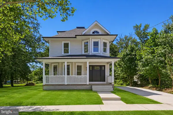 302 W Washington Ave, MAGNOLIA, NJ 08049
