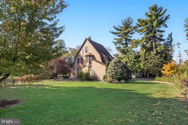 404 W Maple Ave, MERCHANTVILLE, NJ 08109