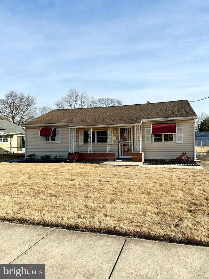 428 Walnut Ave, Gloucester City, NJ 08030 - #1