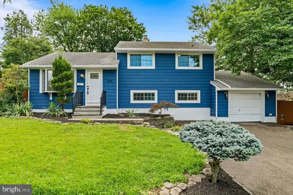 420 W 3rd Ave, RUNNEMEDE, NJ 08078