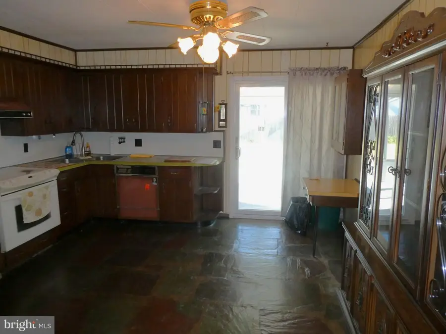 136 Lindsey Ave, Runnemede, NJ 08078 - #2
