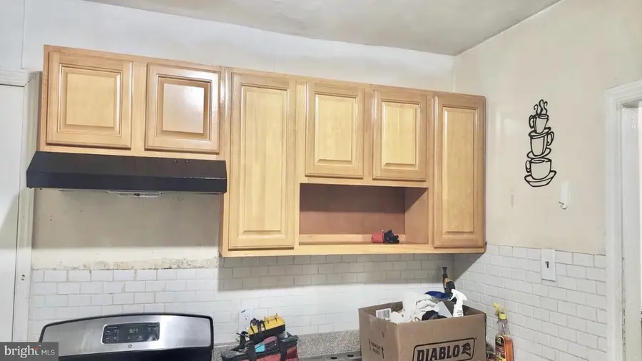 128 York St, Camden, NJ 08102 - #3