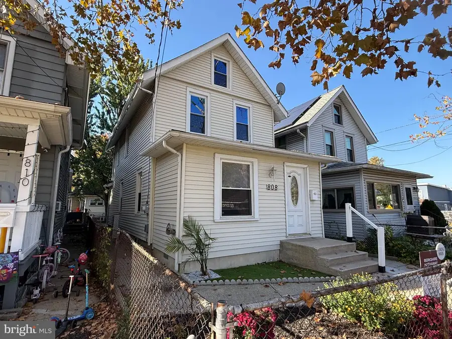 808 Somerset St, Gloucester City, NJ 08030 - #2