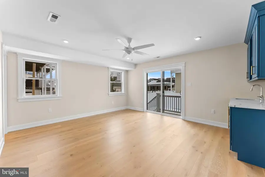 34 73rd St #east, Sea Isle City, NJ 08243 - #3