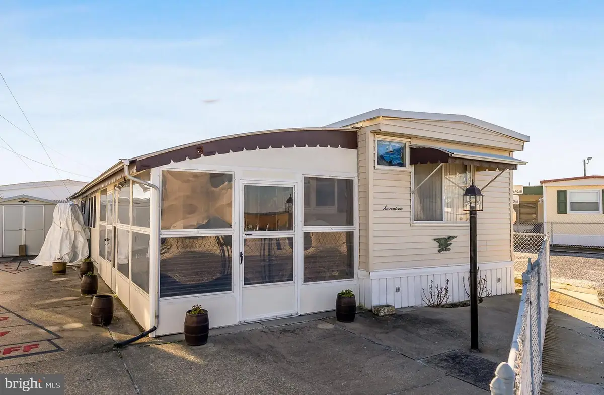 17 Channel Dr, Wildwood, NJ 08260 - Image #1
