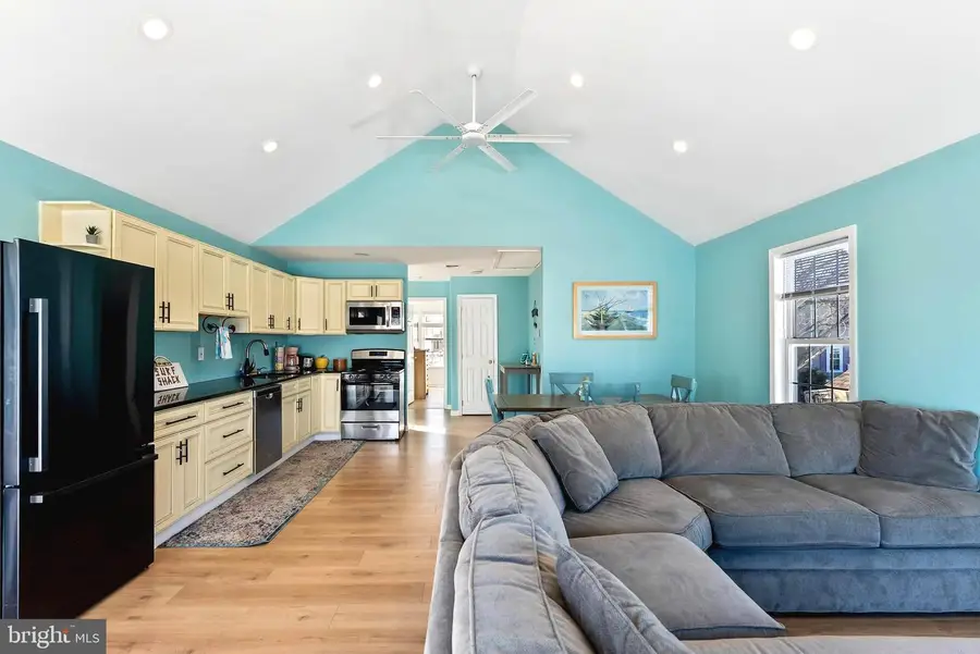 536 W Maple Ave, Wildwood, NJ 08260 - Image #2