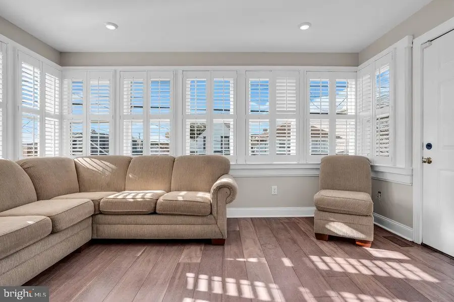 113 W Roberts Ave, Wildwood, NJ 08260 - #3