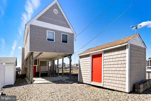 424 W 17th Ave, WILDWOOD, NJ 08260