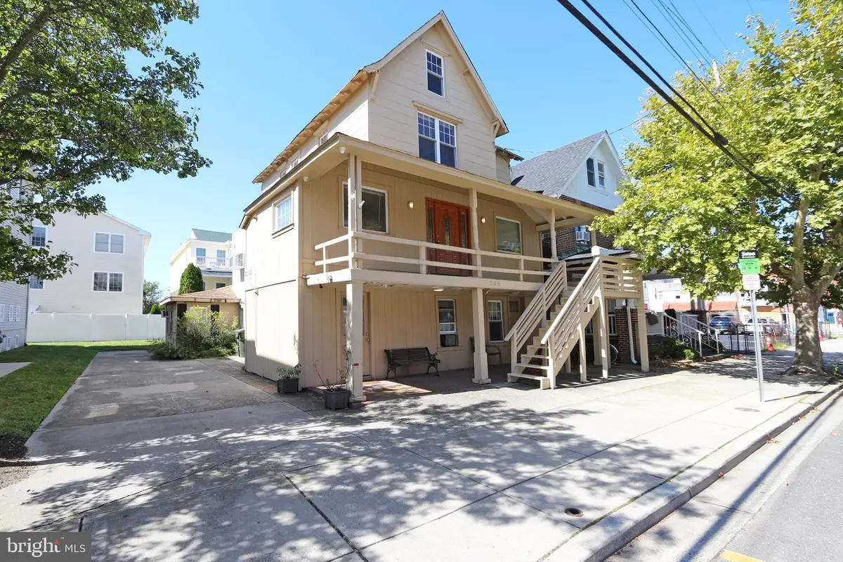 208 E Maple Ave, Wildwood, NJ 08260 - #1
