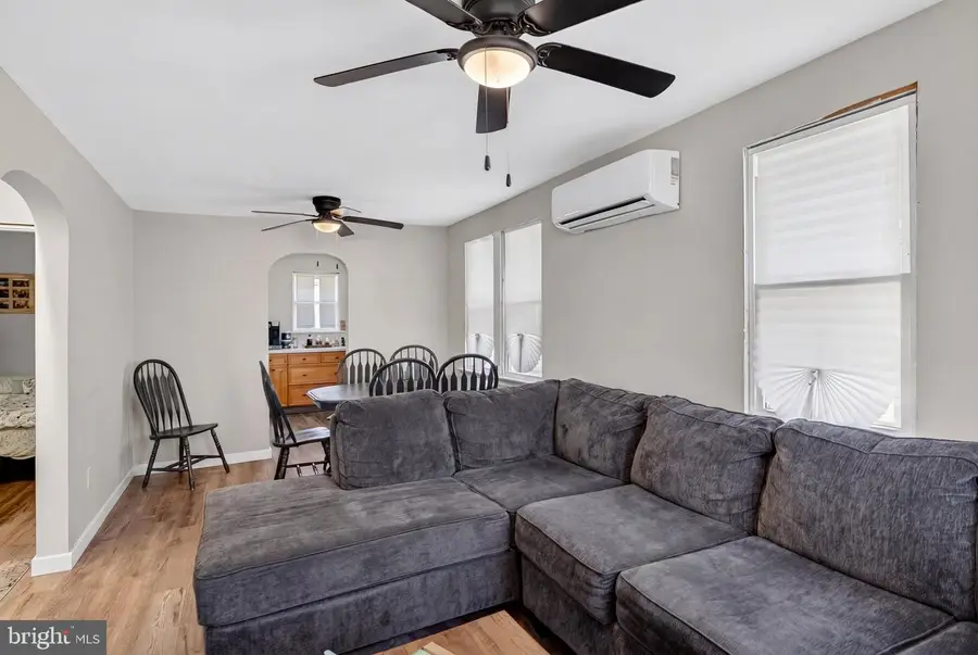 411 W Magnolia Ave, Wildwood, NJ 08260 - #3