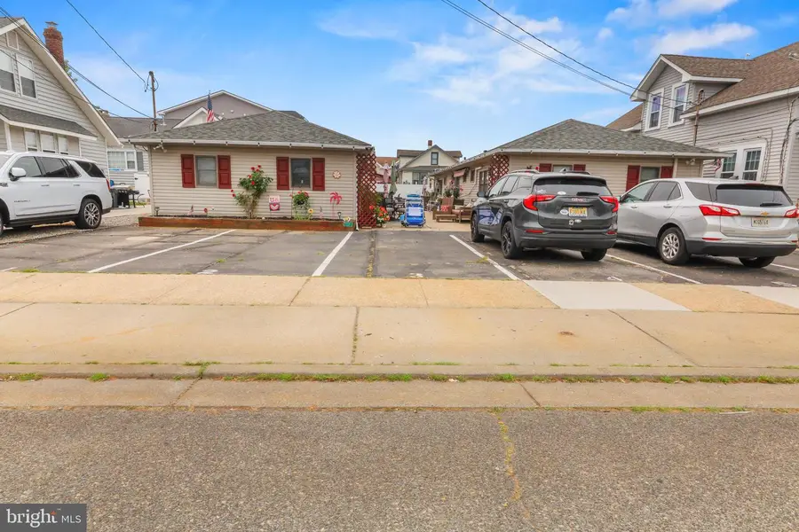 112-.5 E 21st Ave, Wildwood, NJ 08260 - #3