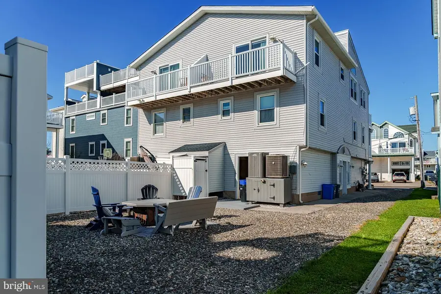 24 33rd St #east Unit, Sea Isle City, NJ 08243 - #2