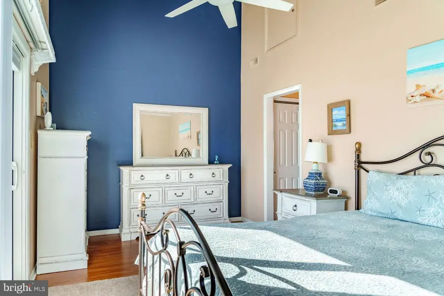 24 33rd St #east Unit, Sea Isle City, NJ 08243 - #3