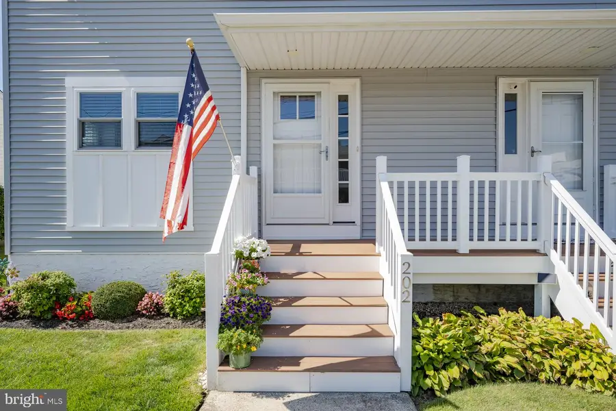 202 18th St, Ocean City, NJ 08226 - #3