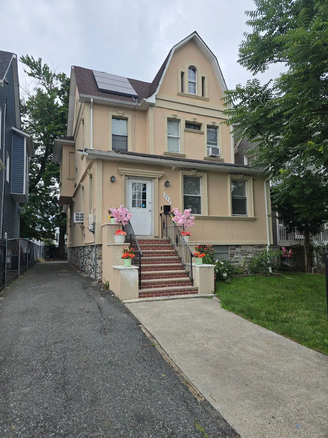 217 Rutledge Ave, East Orange, NJ 07017 - #1