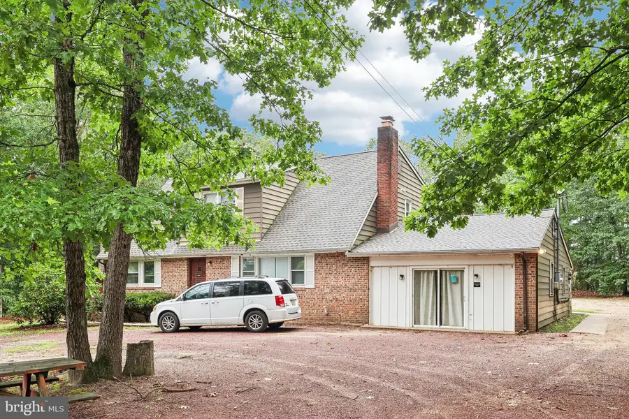 1025 Linden Ave, Williamstown, NJ 08094 - Image #2