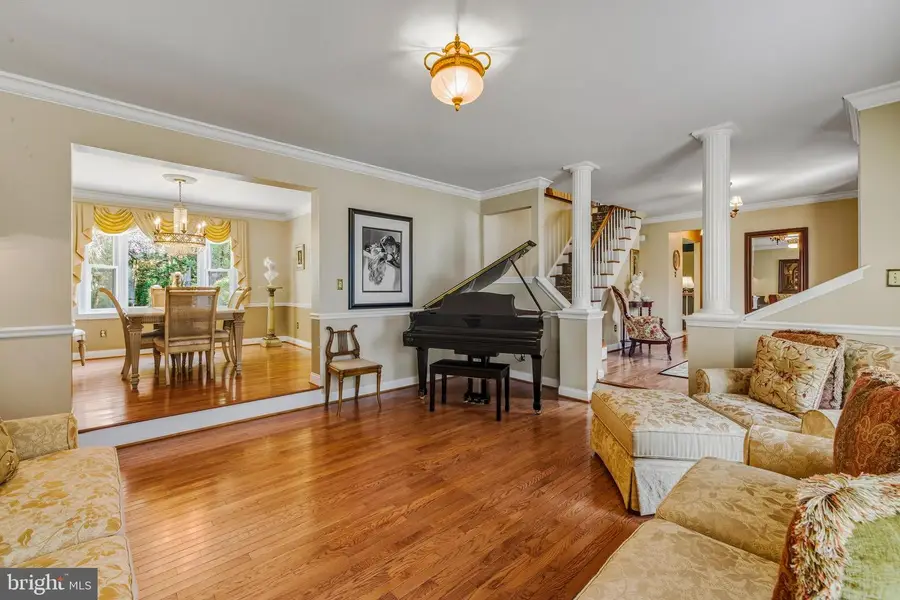 4 Saint Emilion Ct, West Deptford, NJ 08096 - Image #3