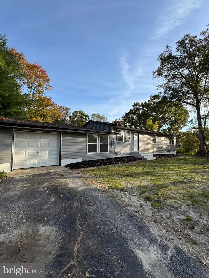 1435 Coles Mill Rd, Williamstown, NJ 08094 - Image #1