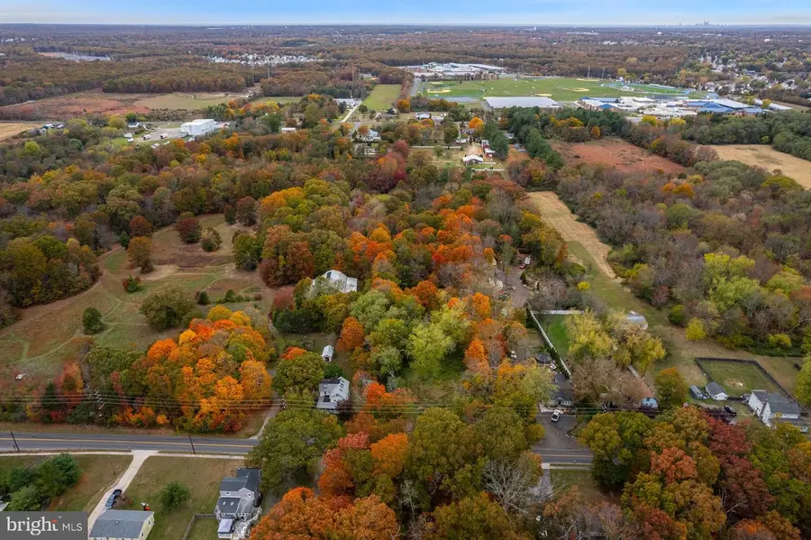 647 Chestnut St, Williamstown, NJ 08094 - Image #3