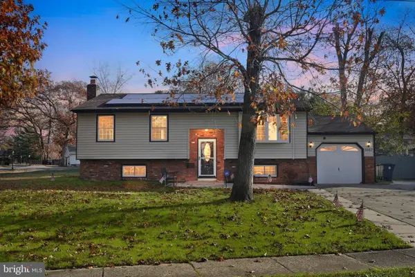 1602 Pin Oak Rd, WILLIAMSTOWN, NJ 08094