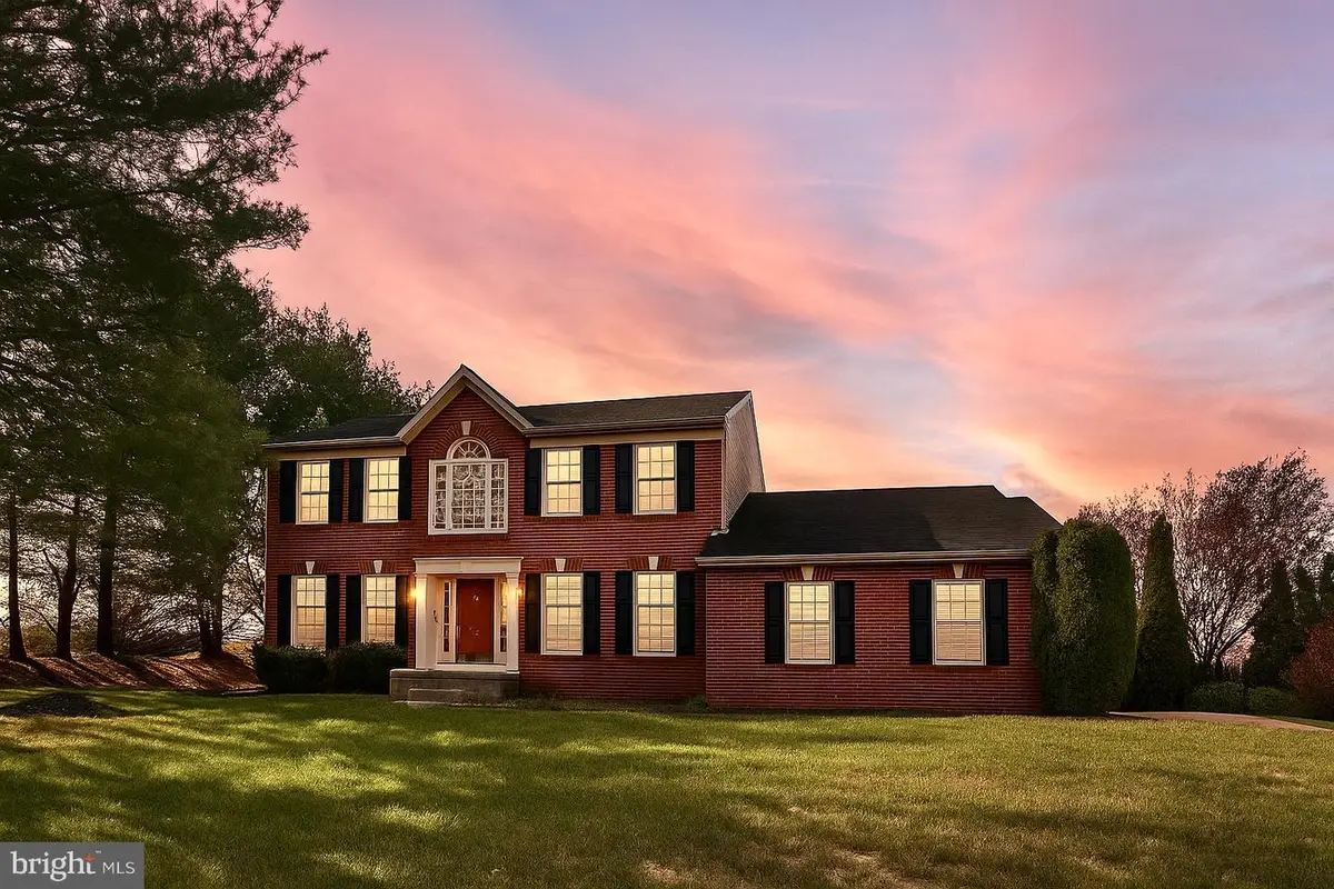 1 Quail Hollow Dr, Sewell, NJ 08080 - Image #1