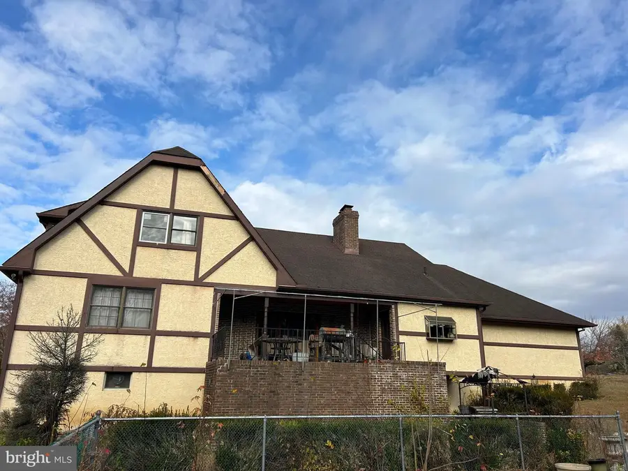 558 Hereford Ln, Mickleton, NJ 08056 - Image #2