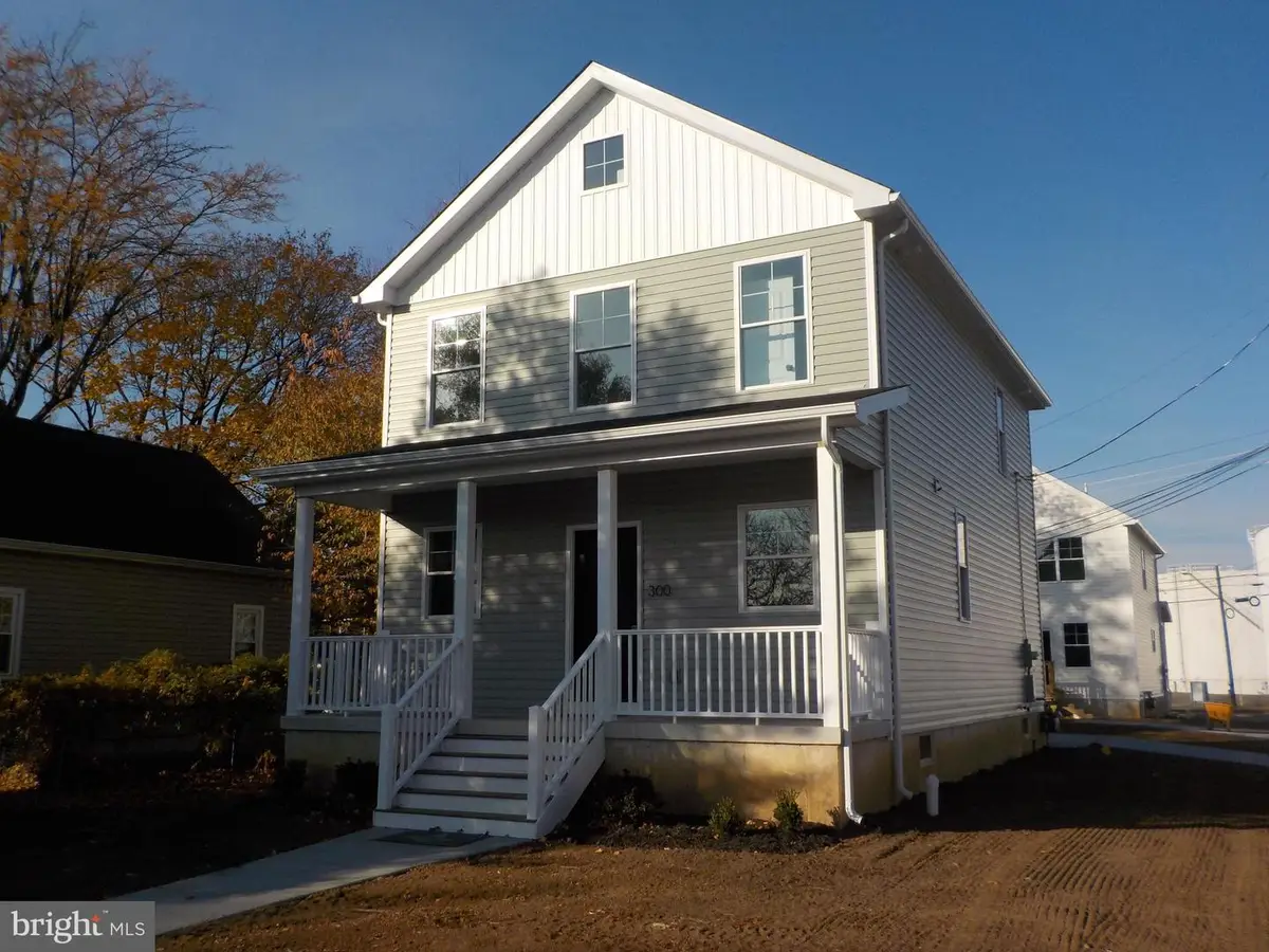 300 Lincoln Ave, Paulsboro, NJ 08066 - Image #1
