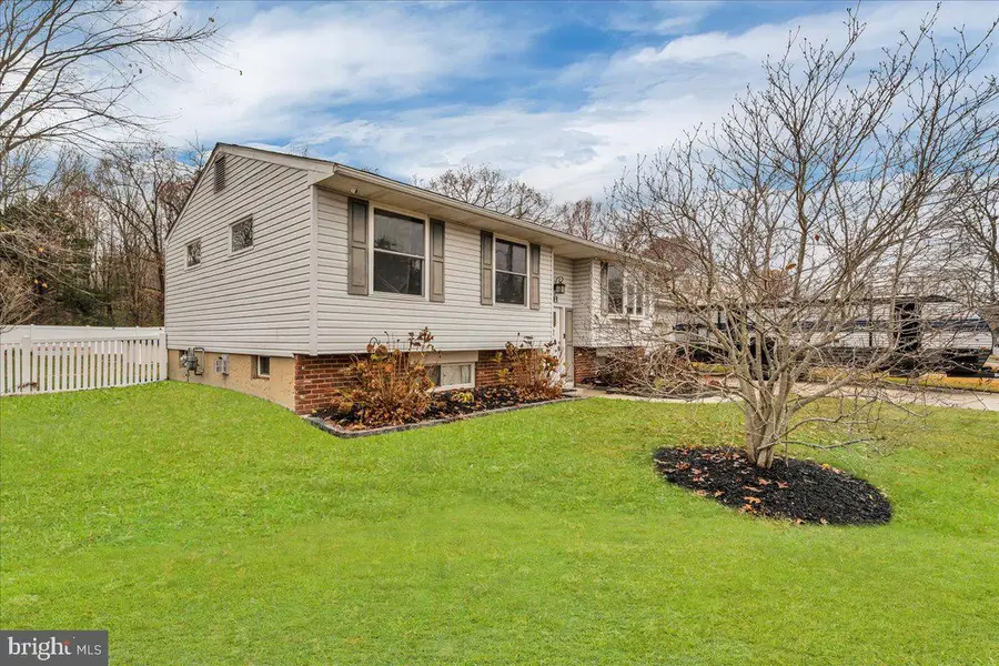 743 Lois Dr, Williamstown, NJ 08094 - Image #3