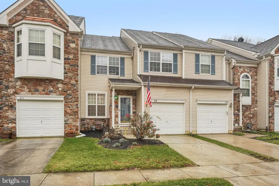 208 Chancellor Dr, Woodbury, NJ 08096 - Image #2