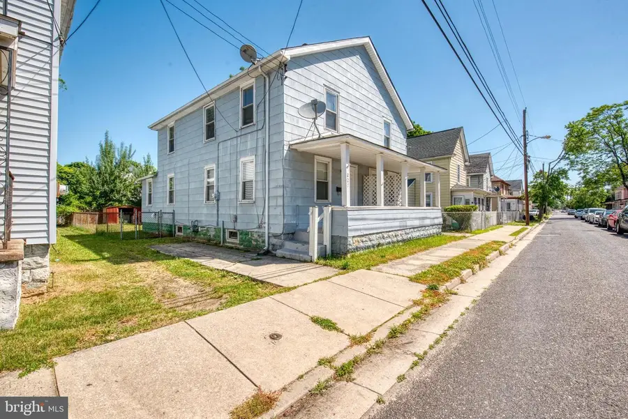 225-227 W Buck St, Paulsboro, NJ 08066 - Image #2